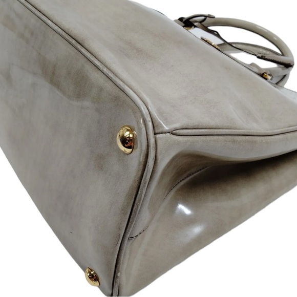 Prada Hand Bag Brown Enamel - Picture 6 of 9